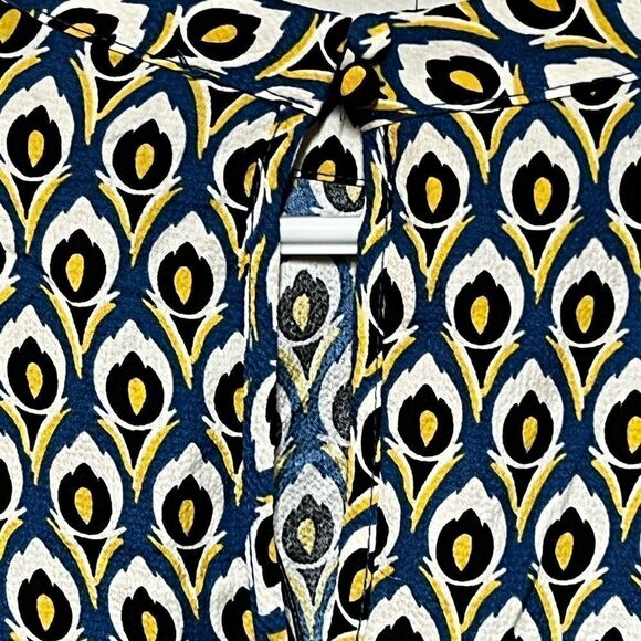 NWT Cupcakes and Cashmere Blue Yellow White Blouse Top Sz L - Picture 6 of 7